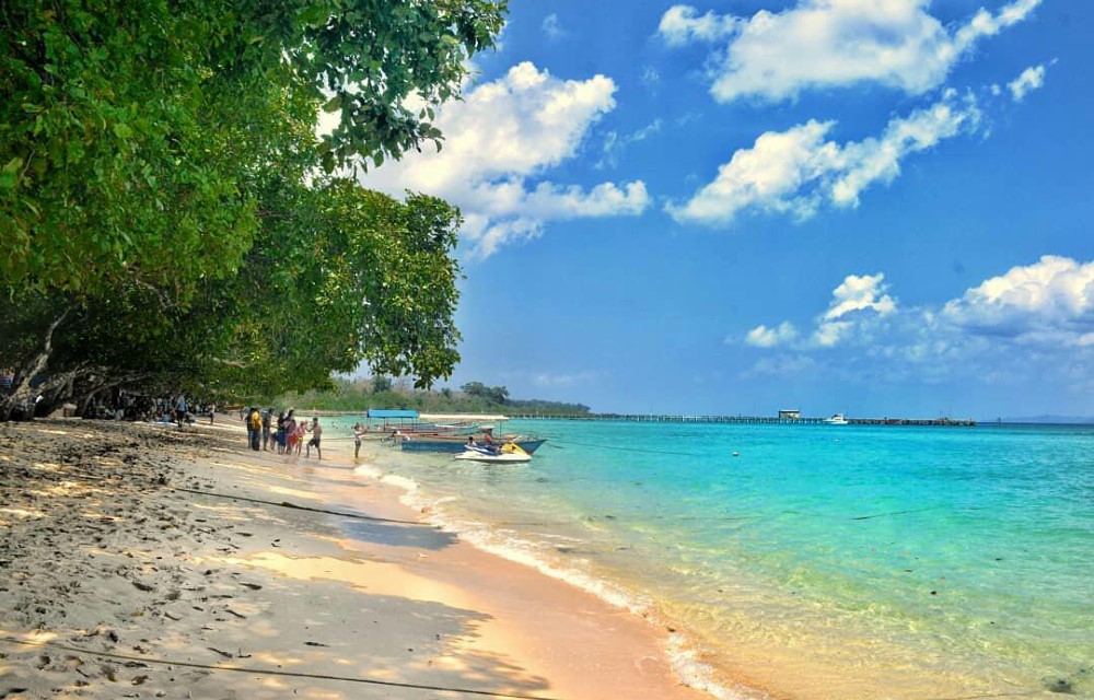 Shangrilas Beach Resort