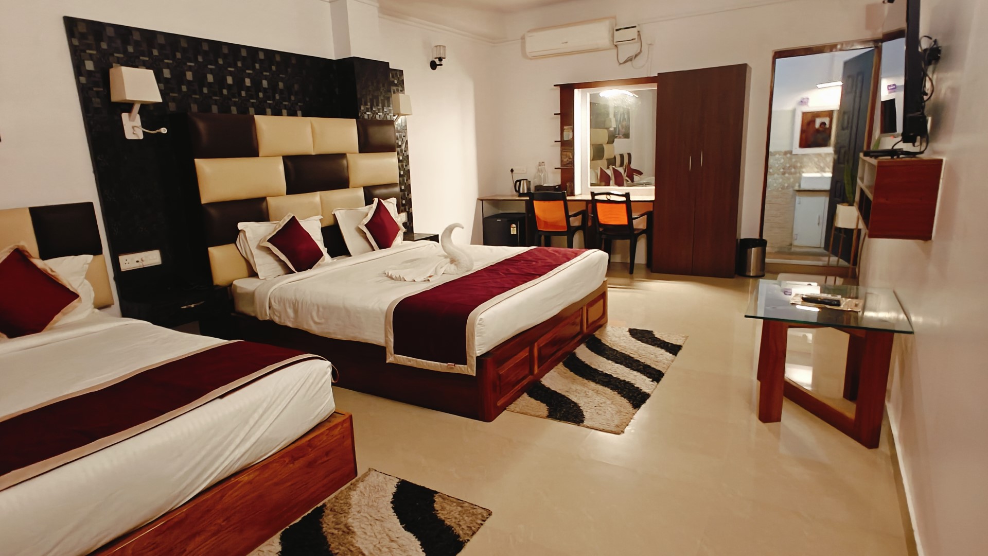 Shangrilas Beach Resort